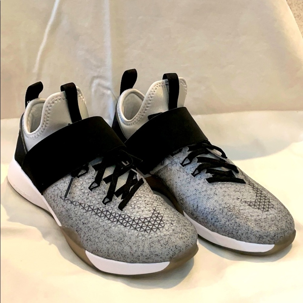 Nike zoom training shoe